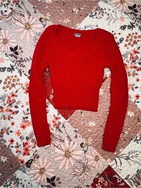 VENUS Red Ribbed Scoop-Neck Cropped Sweater